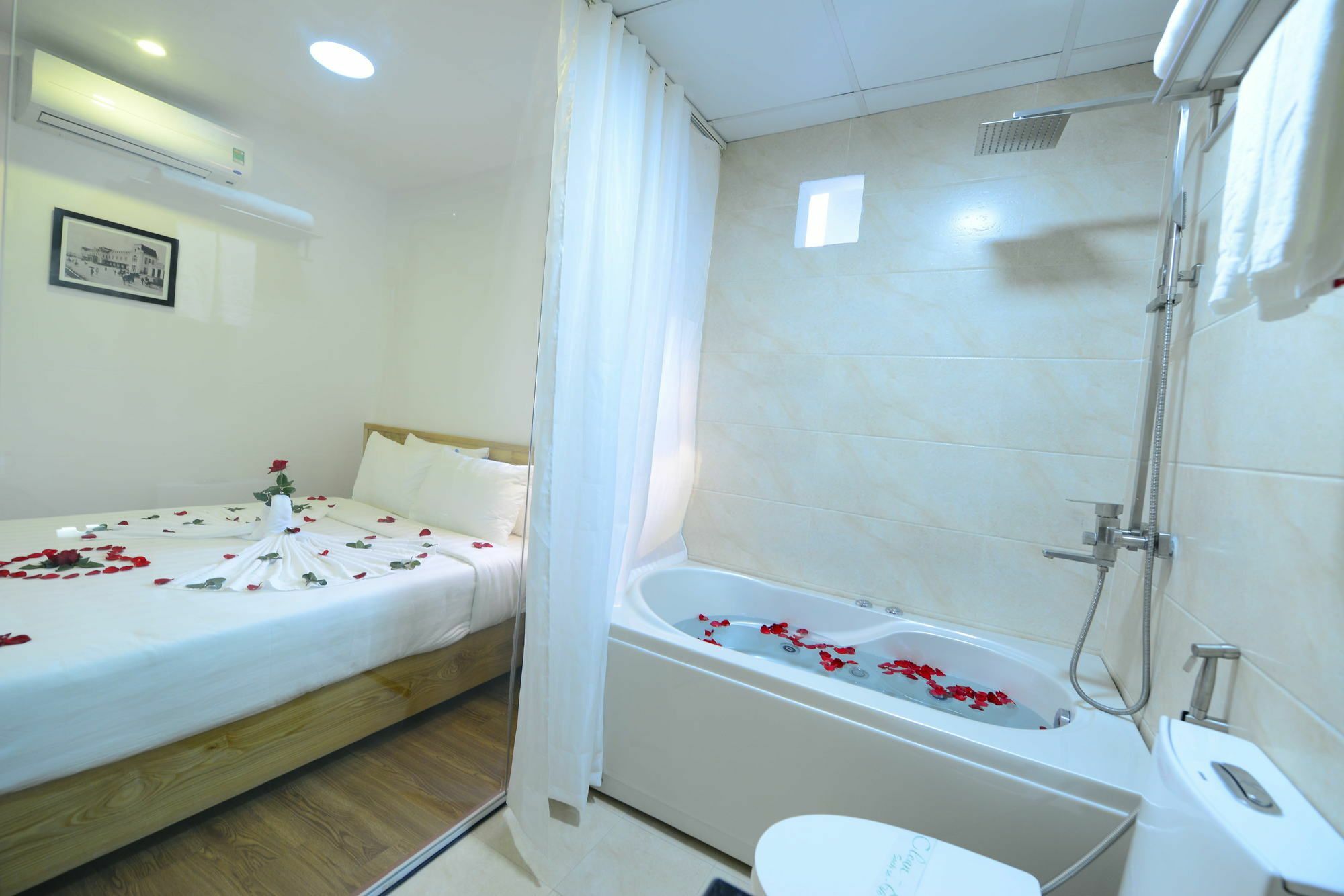 Blue Hanoi Inn Luxury Hotel Esterno foto